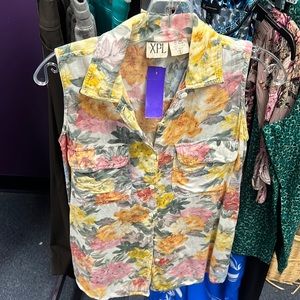💜XPL Yellow Button Down S